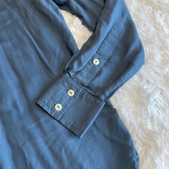 Frye The Addie Blue Lightweight Casual Button Down Long Sleeve Top Size Small - Picture 10 of 13